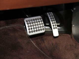 阿斯顿-马丁 Rapide中控