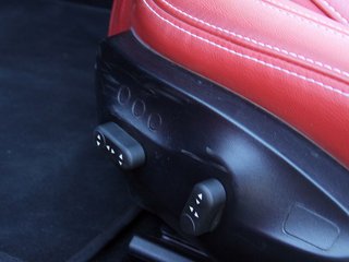 玛莎拉蒂 GranCabrio