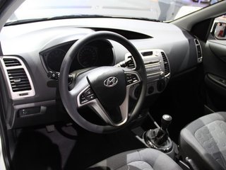 现代(进口) 现代i20局部