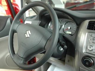 昌河铃木 利亚纳-两厢