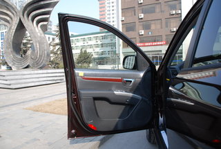 现代 新胜达 车门内衬正面 