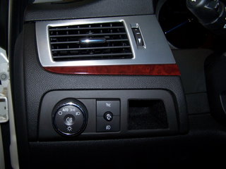 凯迪拉克 凯雷德Escalade 左侧按钮或储物盒 