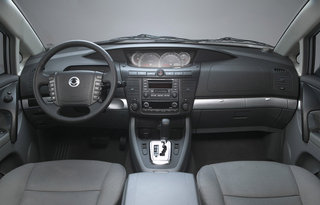 韩国双龙 路帝RODIUS