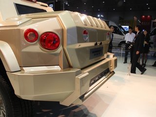 悍马H3图片
