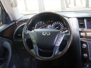 QX56 5.6 AT 2011款 试驾