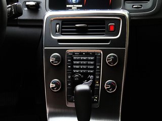 S60 2.0T智尊 2011款