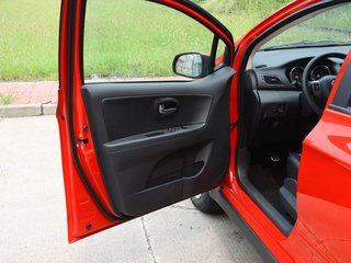 腾翼C20R 1.5 MT 都市型 2011款 试驾