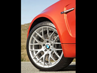 1M 2011款