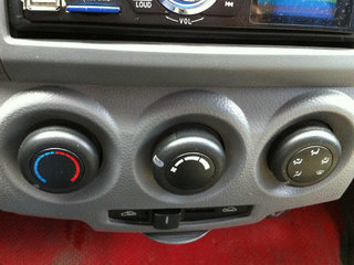 2012款 新鸿达 1.0L 手动 实用型