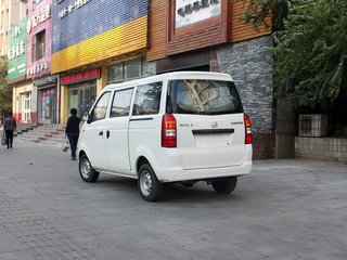 2012款 新鸿达 1.0L 手动 实用型