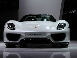 保时捷918图片