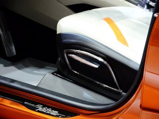 宝马2系多功能旅行车图片