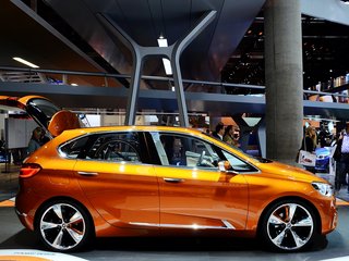 宝马2系多功能旅行车图片