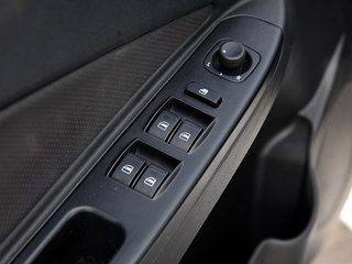 2014款 两厢 1.5L 手动 豪华型