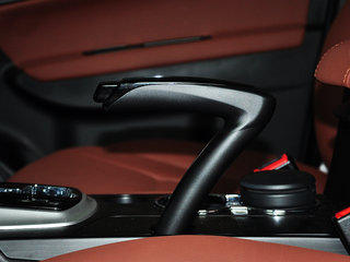 2014款 2.0L 自动超享型