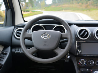 2015款 欧诺 1.5L 手动 豪华型