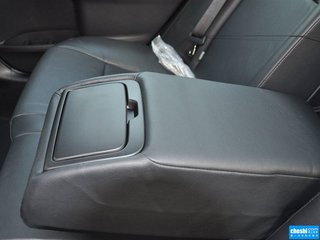 发动机局部特写