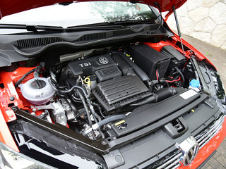 发动机局部特写