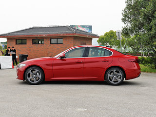 Giulia朱丽叶图片