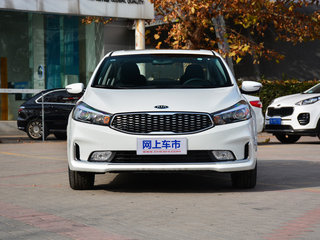 起亚K3图片