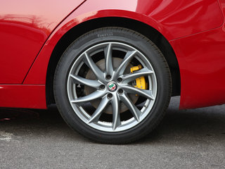 Giulia朱丽叶图片