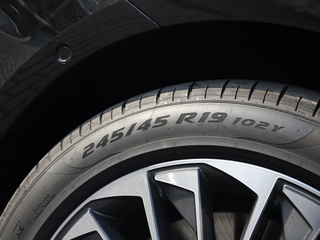 奥迪A6L新能源图片