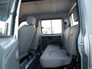 东风小康C32图片