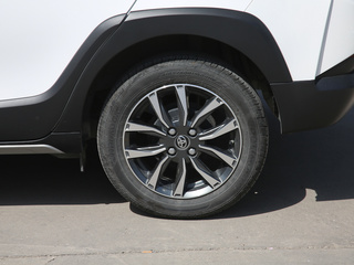 YARiS L 致炫X图片