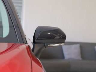 反光镜外侧正视