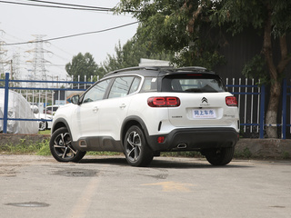 车辆左后45度视角