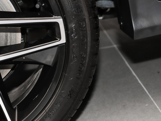 荣威RX5 PLUS图片