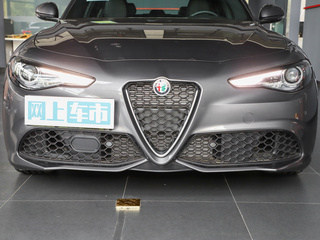 Giulia朱丽叶图片