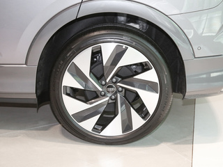 奥迪Q5 e-tron图片