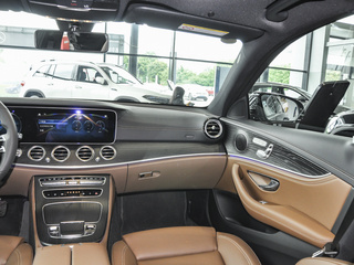 奔驰E级新能源图片