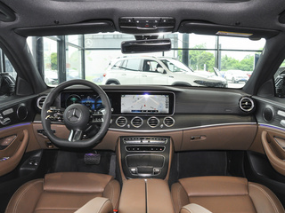 奔驰E级新能源图片