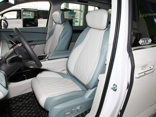 上汽大通MAXUS G90图片