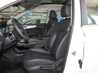 荣威RX5 PLUS图片