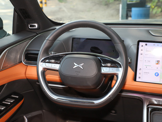 小鹏汽车G9图片