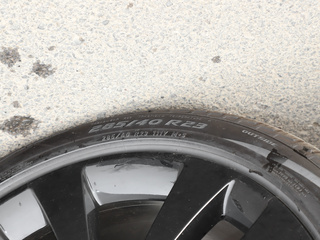 揽胜运动新能源图片