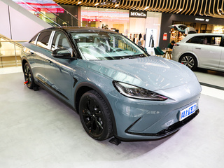 极狐 阿尔法S(ARCFOX αS)图片