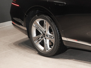 捷尼赛思G90图片