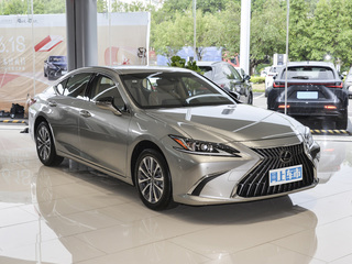 雷克萨斯ES图片