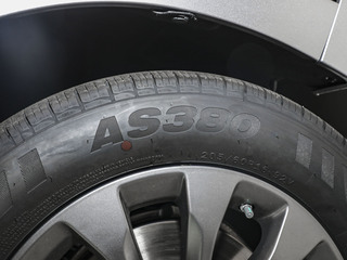 吉利几何G6图片