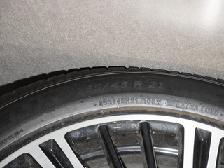 小鹏汽车G9图片