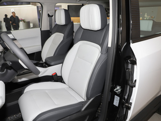 iCAR 03图片