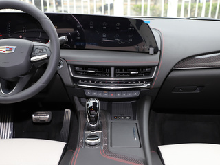 凯迪拉克CT5图片