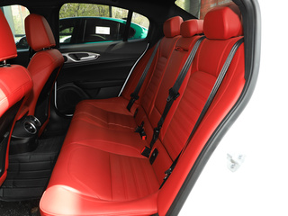 Giulia朱丽叶图片