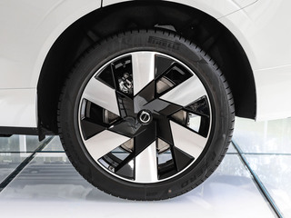 沃尔沃XC60新能源图片