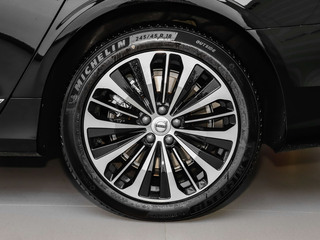 沃尔沃S90新能源图片