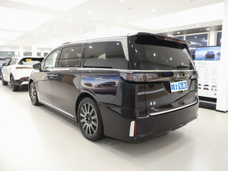 岚图汽车石景山首钢园全功能用户中心 13811462989